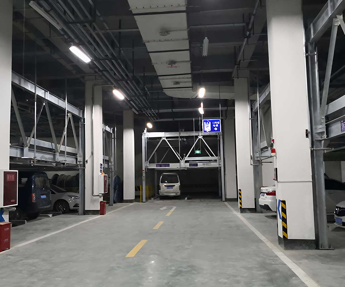 四柱机械停车库：开启未来停车新模式